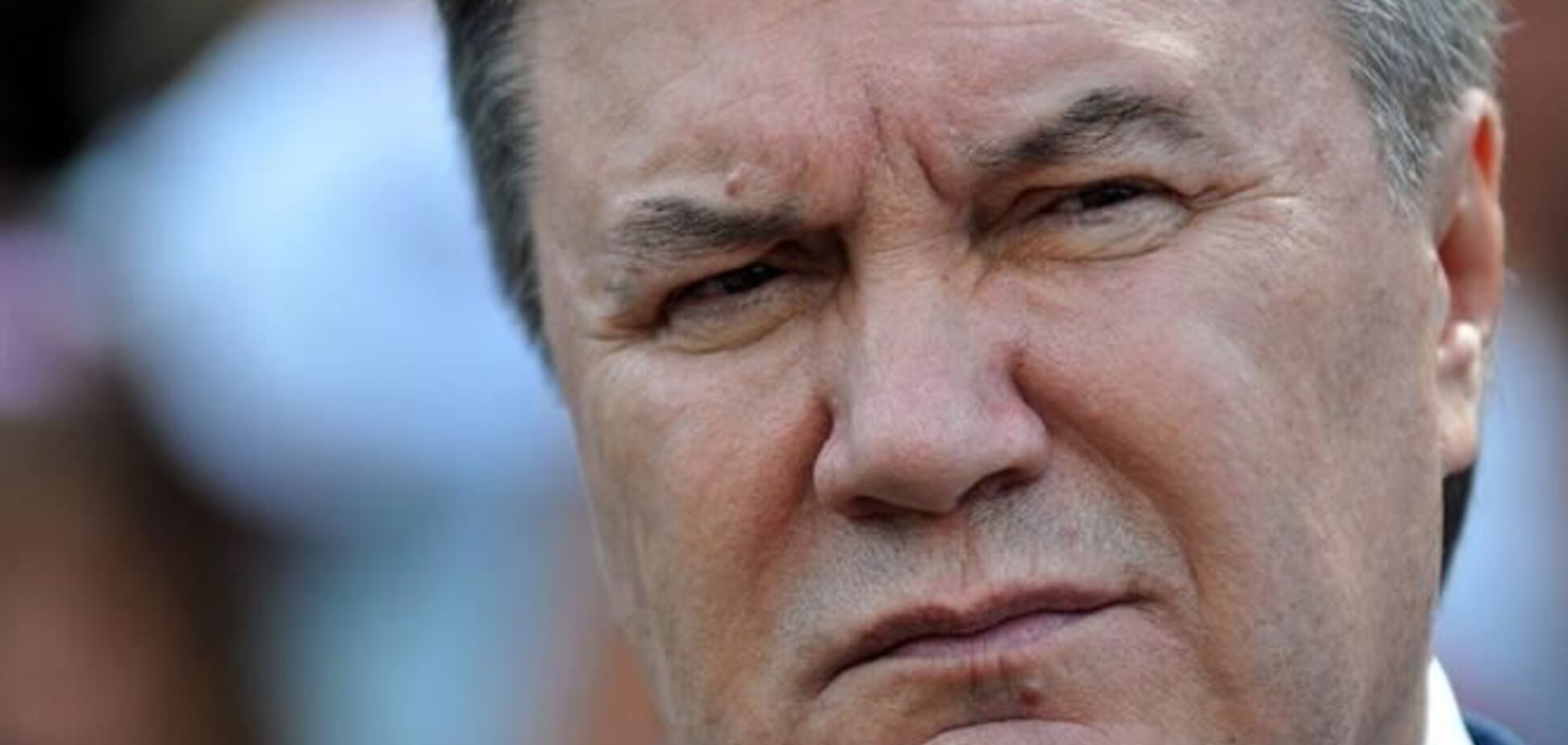 Янукович поручил выплатить зарплаты бюджетникам до 30 декабря