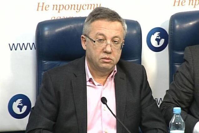 Новый президент должен отпустить гривню и расширить полномочия Нацбанка - Савченко