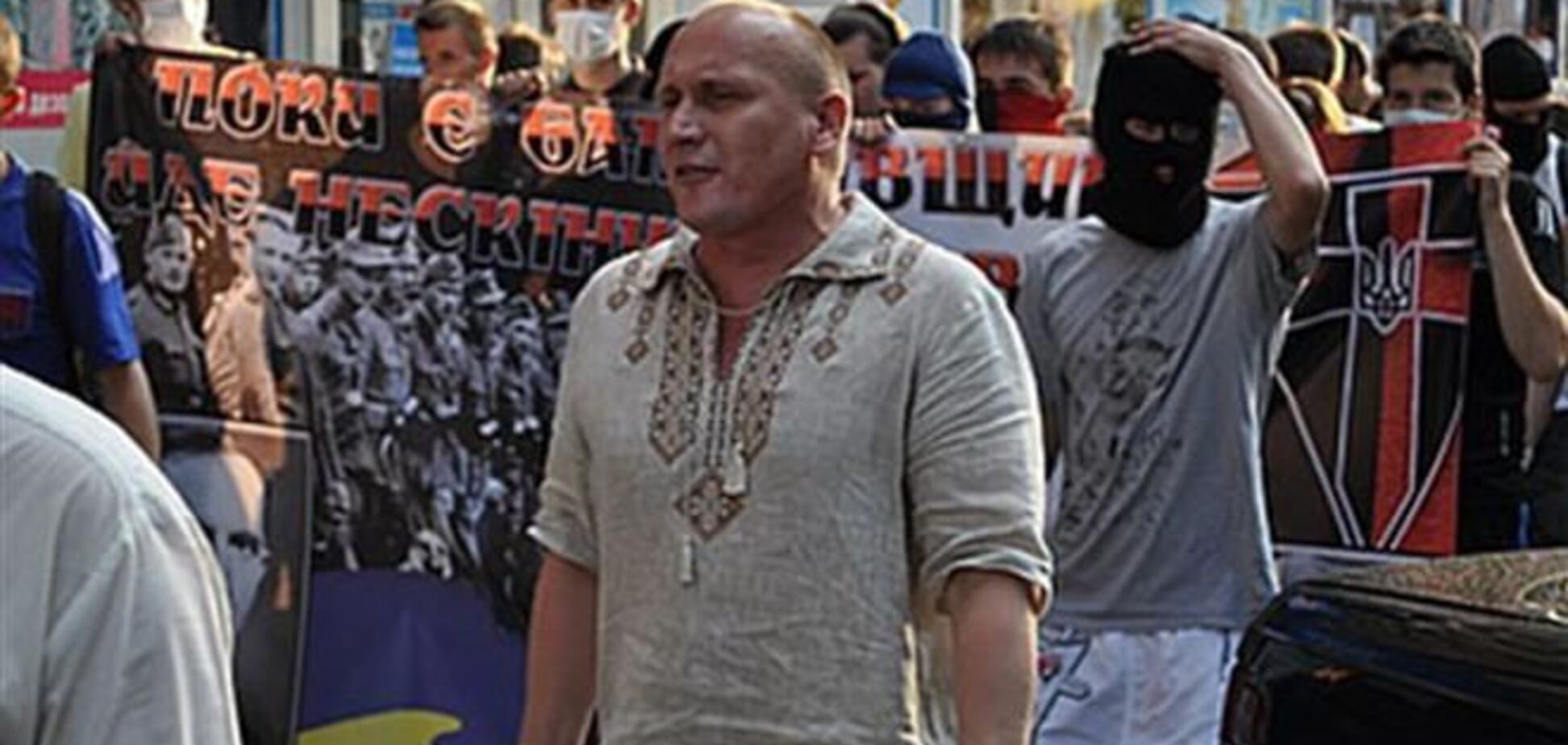 Милиция изъяла у националиста Кохановского венчальные фото