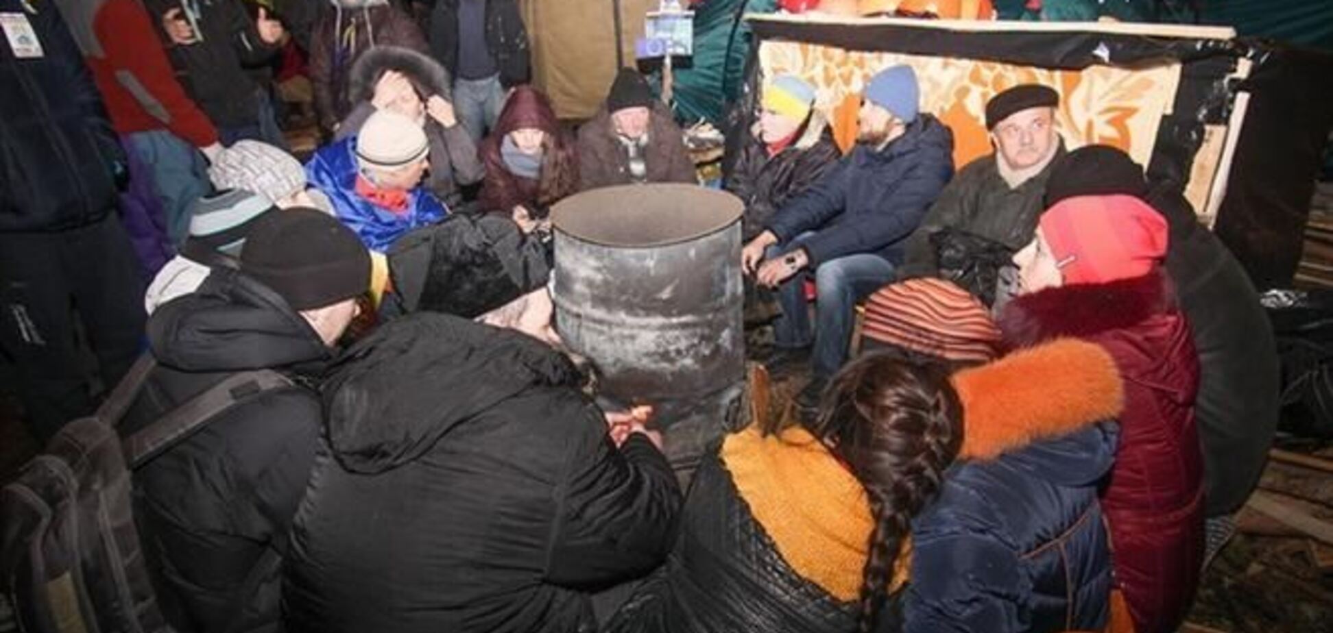 Оппозиция требует от ГАИ прекратить блокировать транспорт с продовольствием для Майдана