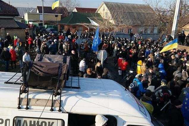 Бригинець: над АвтоМайдану кружляє вертоліт з відеокамерою