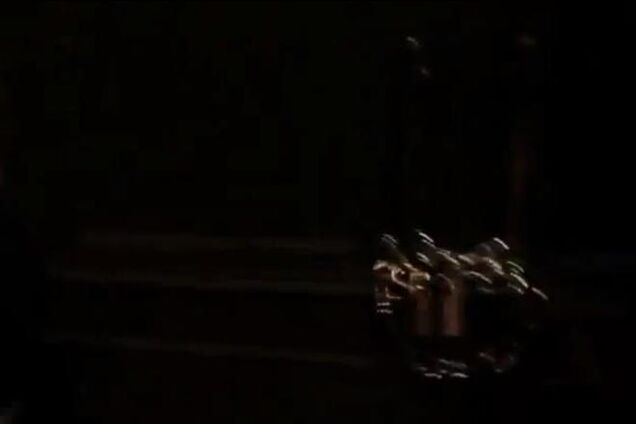 Активисты закрыли на замок офис Партии регионов в Киеве