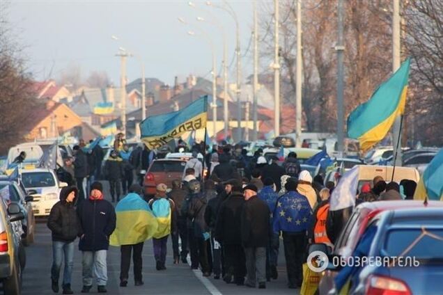 Активисты Евромайдана пикетировали Межигорье