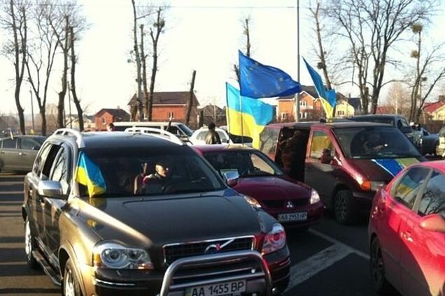 Автопробег проведал Медведчука