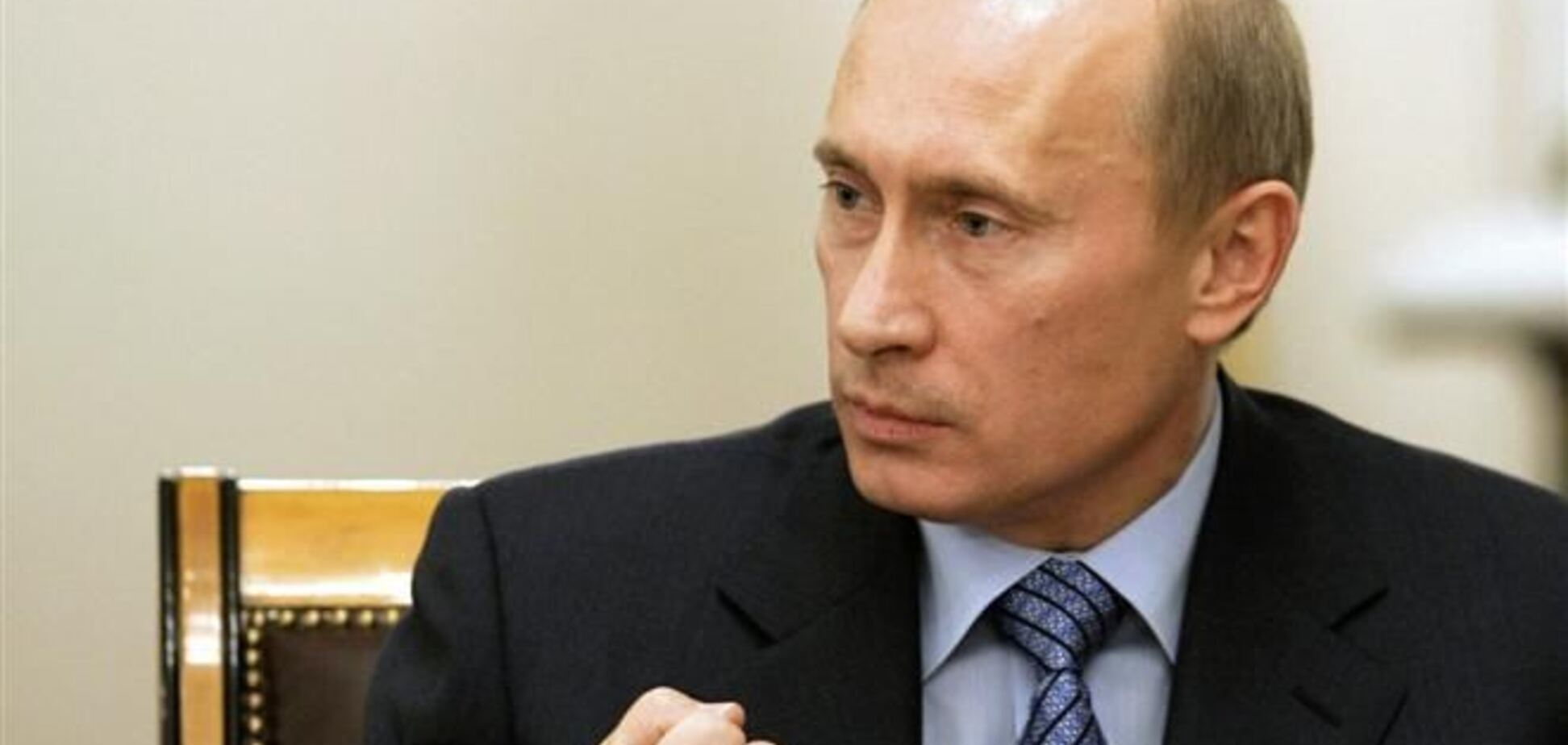 Путин поручил 'найти и предать правосудию' организаторов теракта в Волгограде
