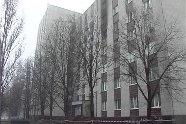 В Харькове милиционер вынес из огня пятилетнего ребенка