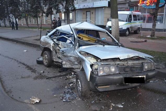 Лобовое ДТП в Харькове: есть жертвы и пострадавшие