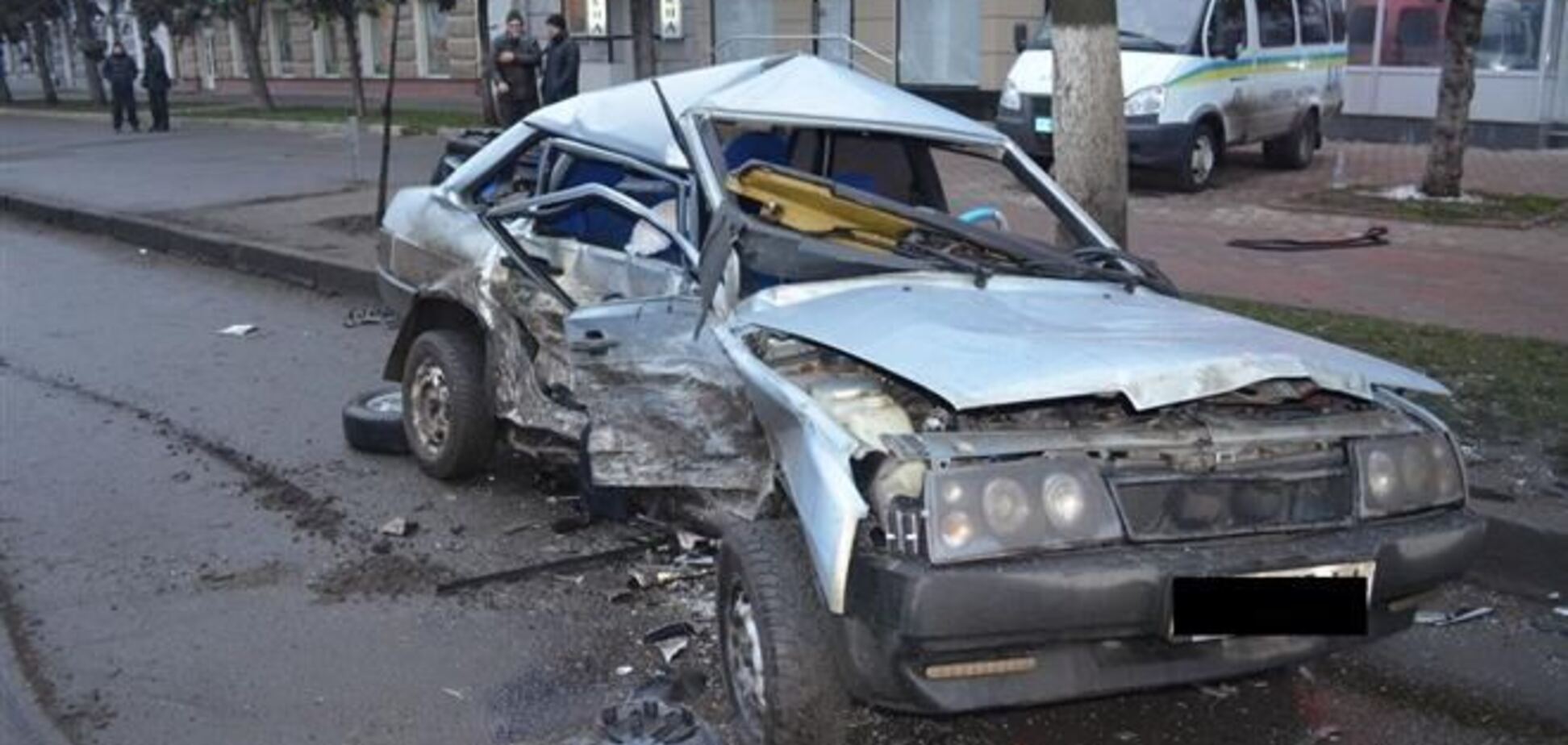 Лобовое ДТП в Харькове: есть жертвы и пострадавшие