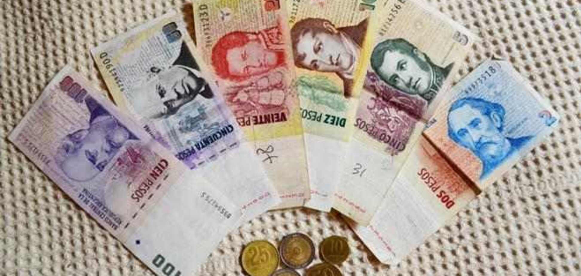 Аргентинский песо признан лучшей валютой 2013 года
