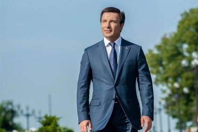 Коновалюк запропонував повернутися до Конституцією 2004 року