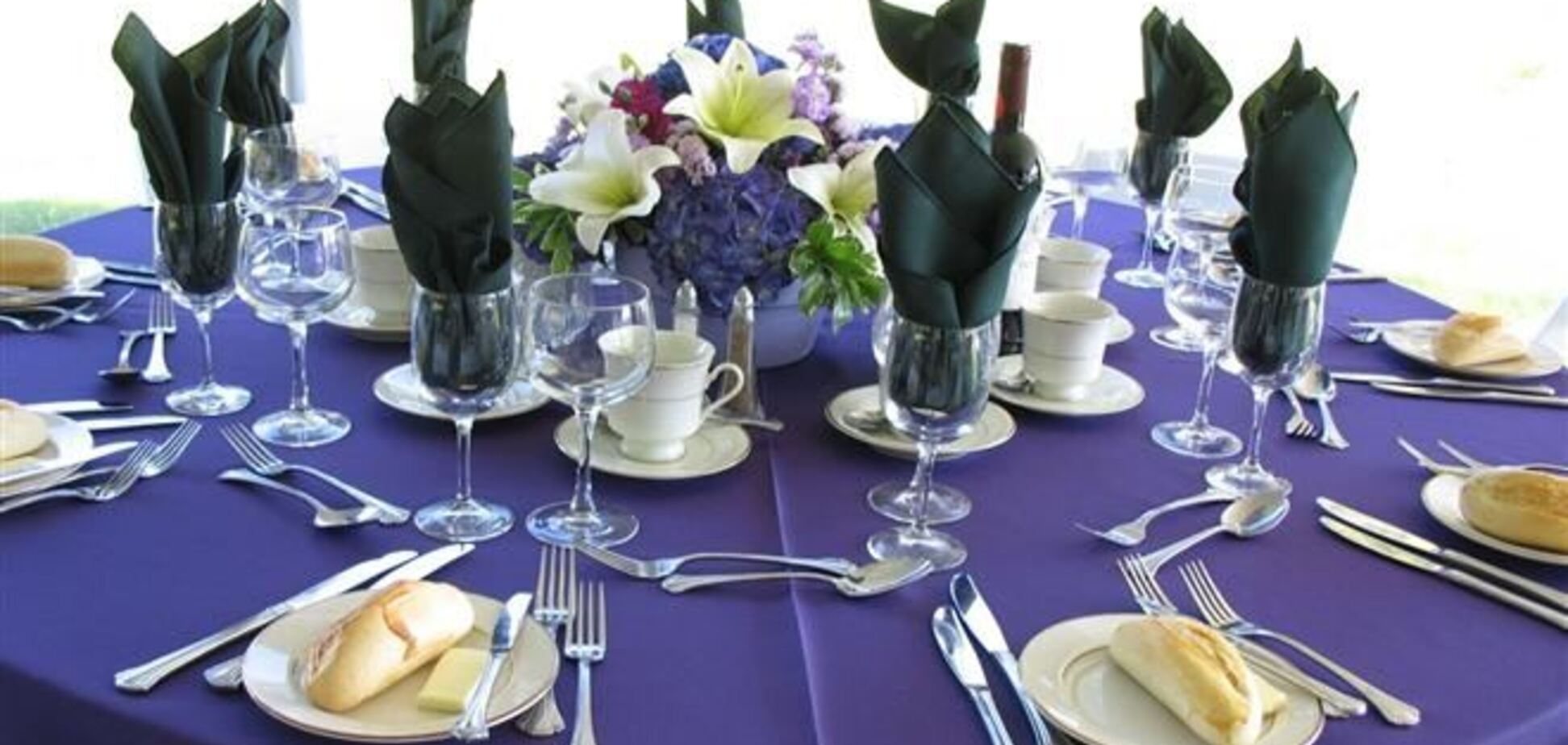 Сервировка стола: варианты и примеры