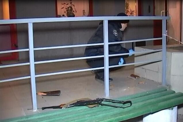 В Киеве пьяный мужчина, приревновав жену, подстрелил милиционера