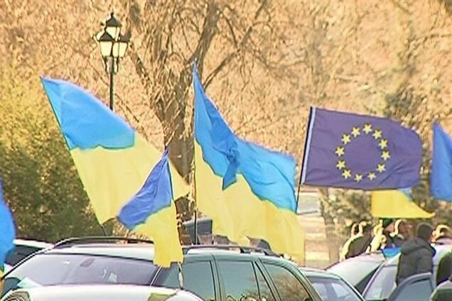 В Донецке состоялся автопробег в поддержку Евромайдана