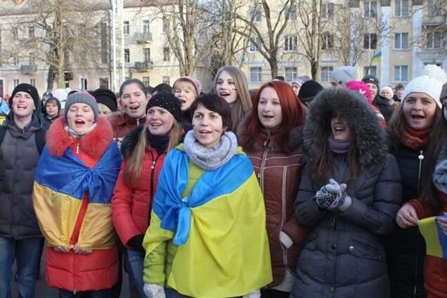 В Хмельницком на Евромайдане создали 'Черную книгу палачей Украины'