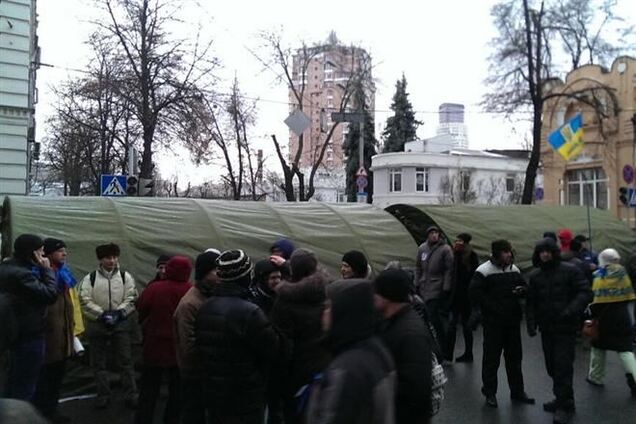 Евромайдановцы заблокировали правительственный квартал