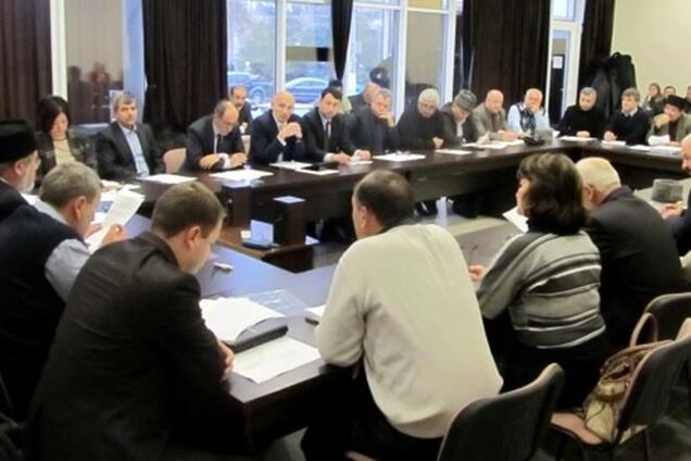 Меджлис намерен провести митинг вокруг центральной елки Симферополя