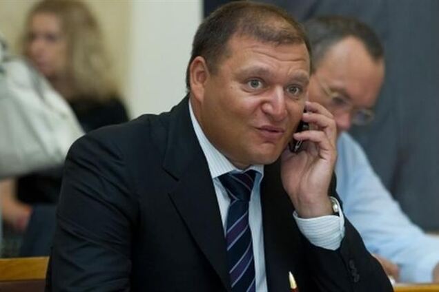 Добкин пожертвует 100 тыс. грн на восстановление памятника Ленину