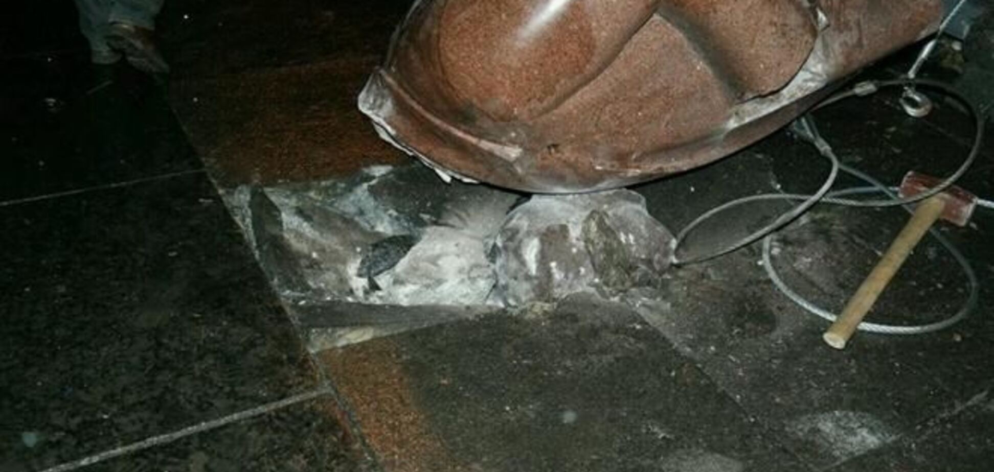 Как сносили памятник Ленину