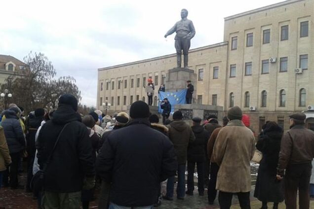 Митинги проходят в Харькове, Виннице, Тернополе, Николаеве, Кировограде, Львове, Одессе, Полтаве