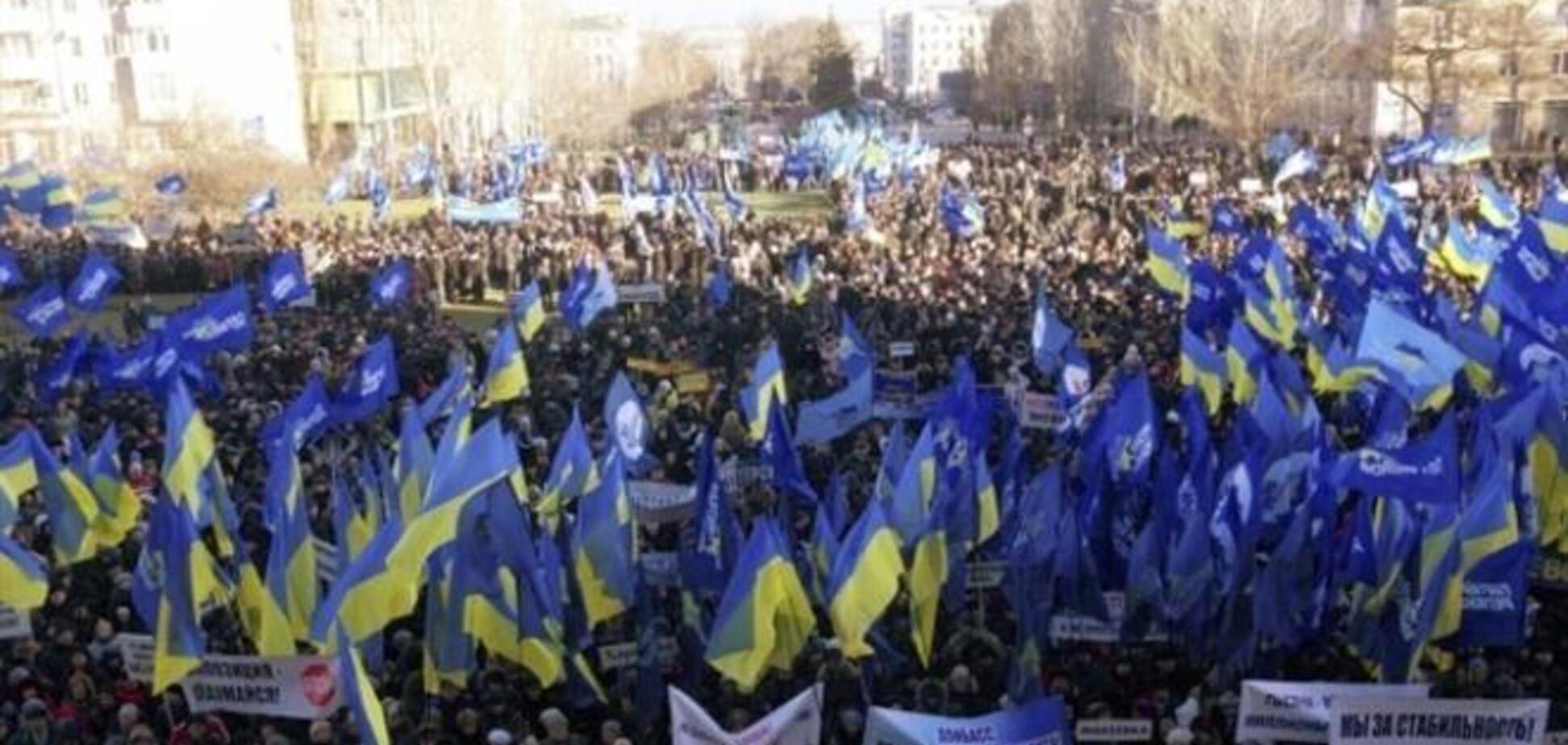 Неизвестные обстреляли авто участника Евромайдана в Запорожье