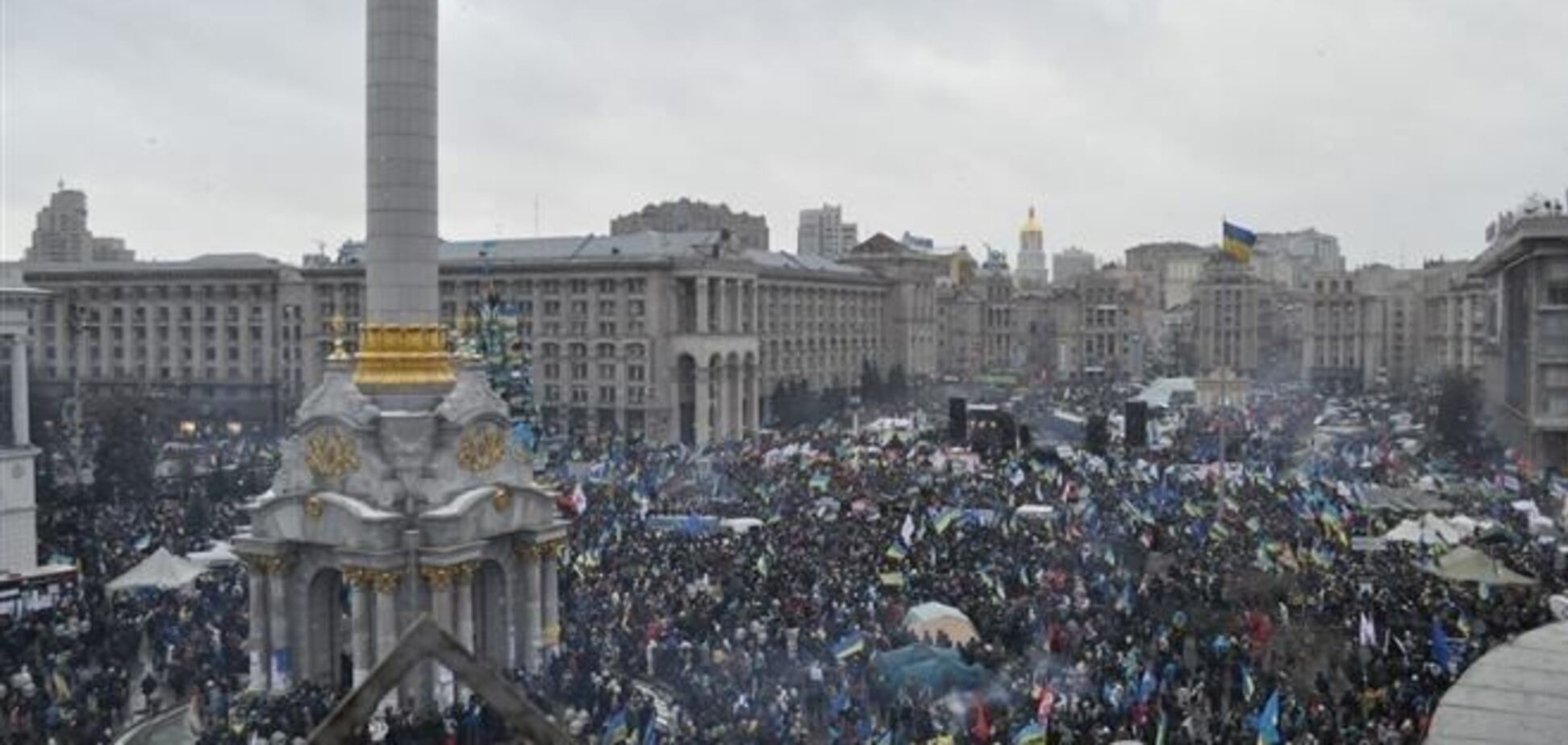 Евромайдан вышел на Марш миллиона. Фоторепортаж