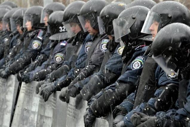 Милиция взяла под охрану резиденцию Януковича