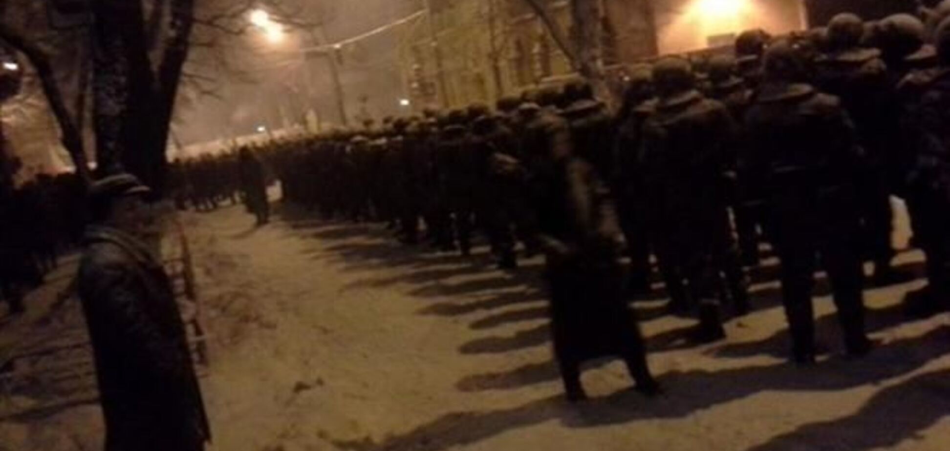 В МВД заявляют, что на Евромайдане начали вооружать митингующих