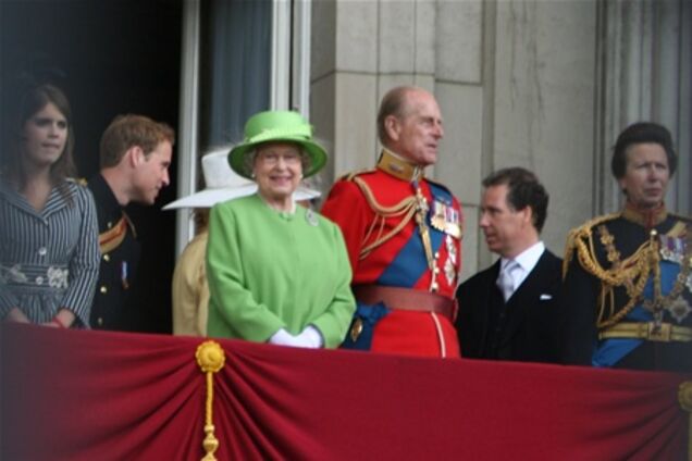 В Британии проверят доходы королевской семьи