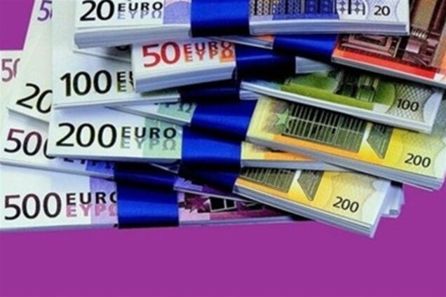Евро продолжает падать на межбанке, 11 февраля 2013