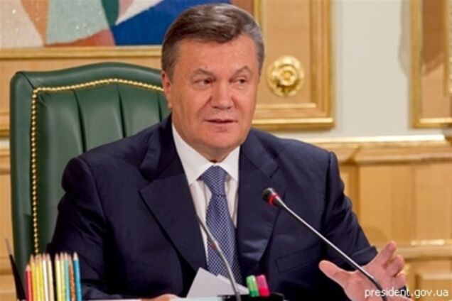 Янукович вирушає на три дні до Туркменістану