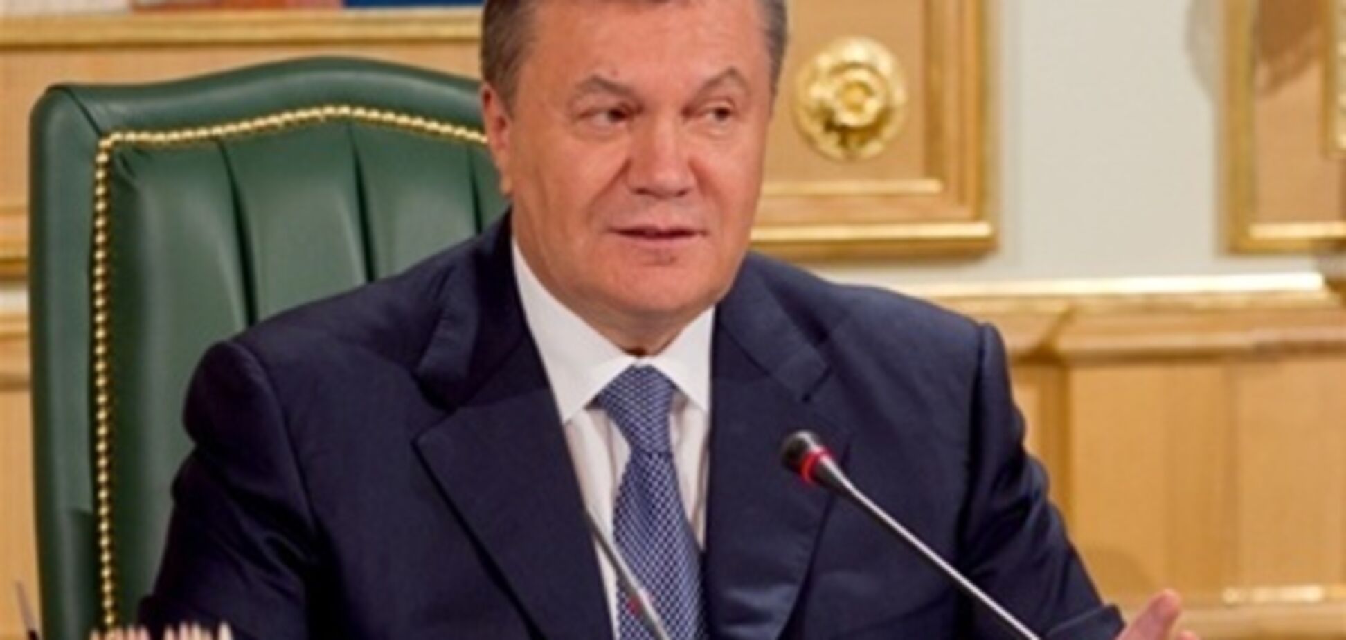 Янукович отправляется на три дня в Туркменистан