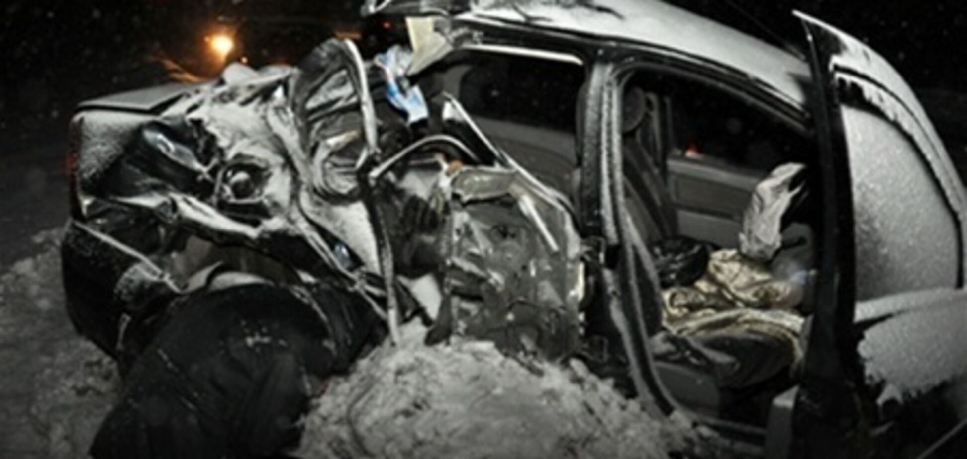 На Тернопольщине автобус столкнулся с легковушкой: есть жертвы. Фото