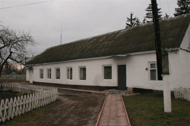 Отравление детей на Черниговщине: в милиции грешат на конфеты