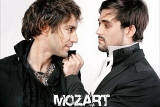 Mozart, l’opéra rock. Моцарт, который поет на французском.