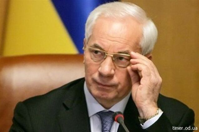 МВФ позитивно настроил Азарова