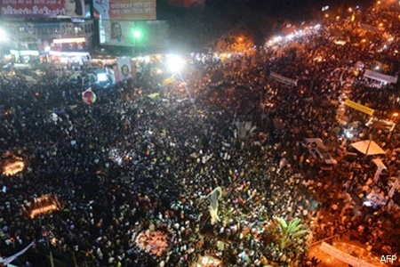 У столиці Бангладеш спалахнули масові заворушення