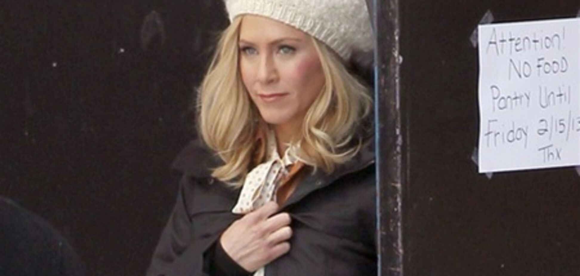 Дженнифер Энистон стала блондинкой