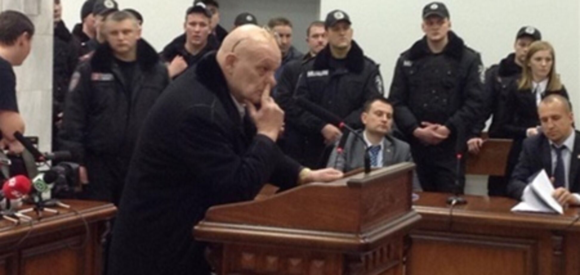 Прокурор: нардеп від 'Батьківщини' тиснув на свідка по справі Щербаня