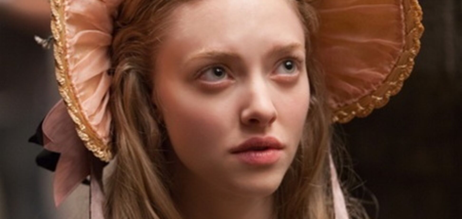 Аманда Сейфрид может присоединиться к Шарлиз Терон в комик-вестерне