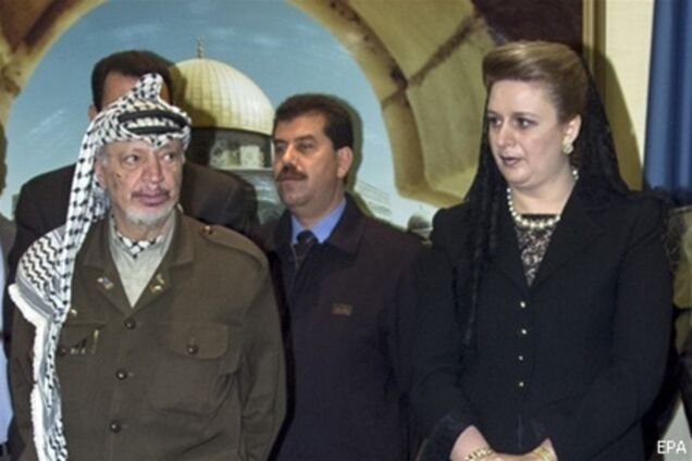 Вдова Арафата рассказала о своем мучительном замужестве