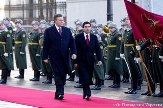 Янукович предложил Бердымухамедову долгосрочное планирование