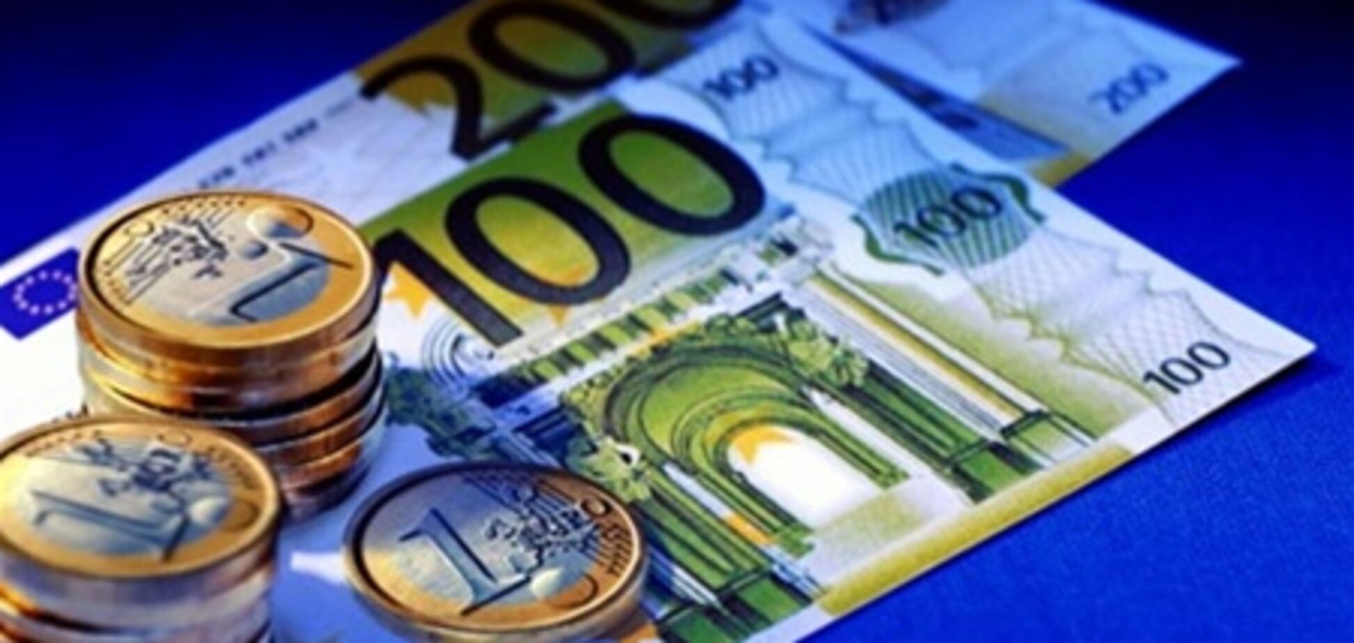 Межбанк открылся резким падением евро