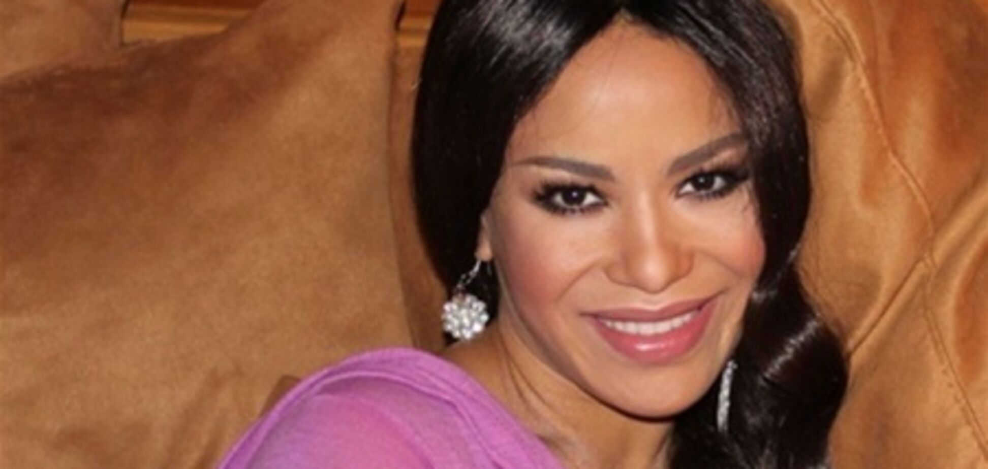 Гайтана сыграет свадьбу на Гавайях, где сменит 5 платьев