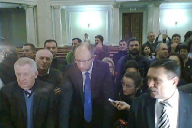 Нардепы показали, как обмануть систему голосования ВР