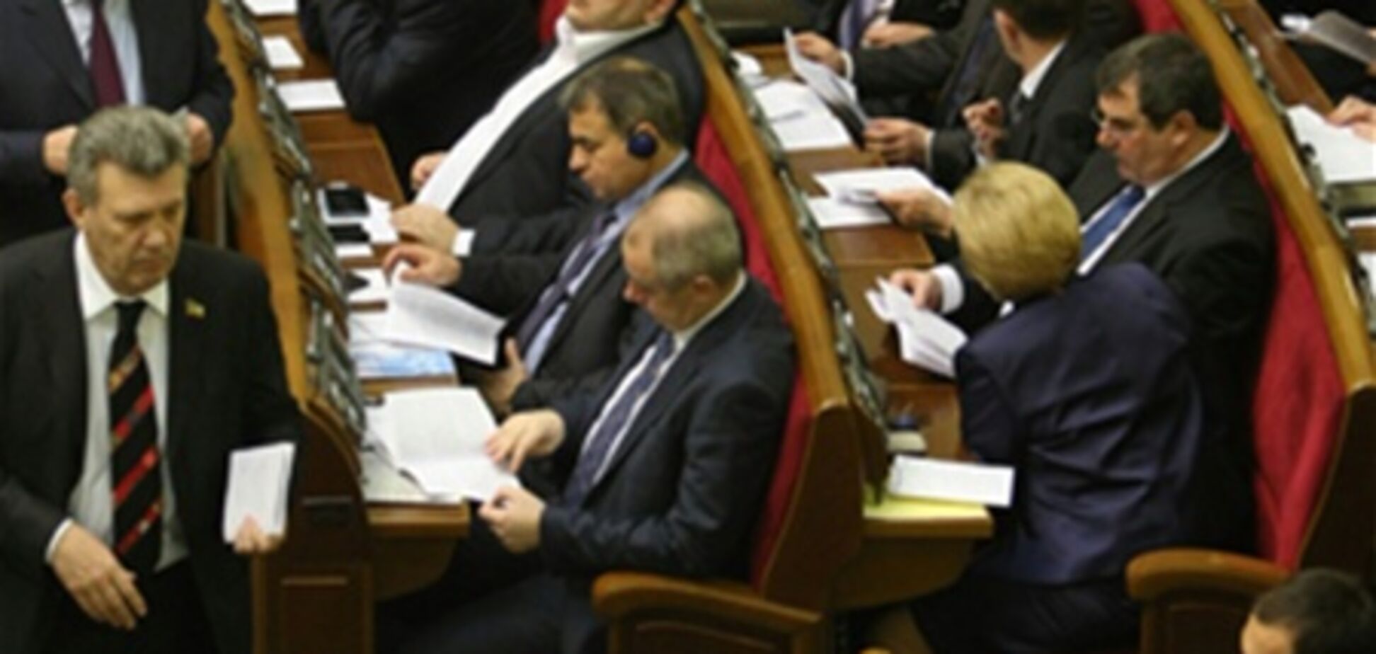 Ефремов не знает, будет ли Янукович распускать Раду