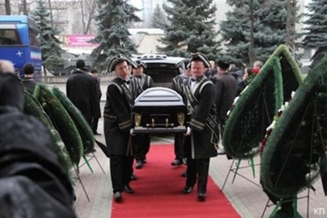 В Одесі попрощалися з жертвами авіакатастрофи Ан-24