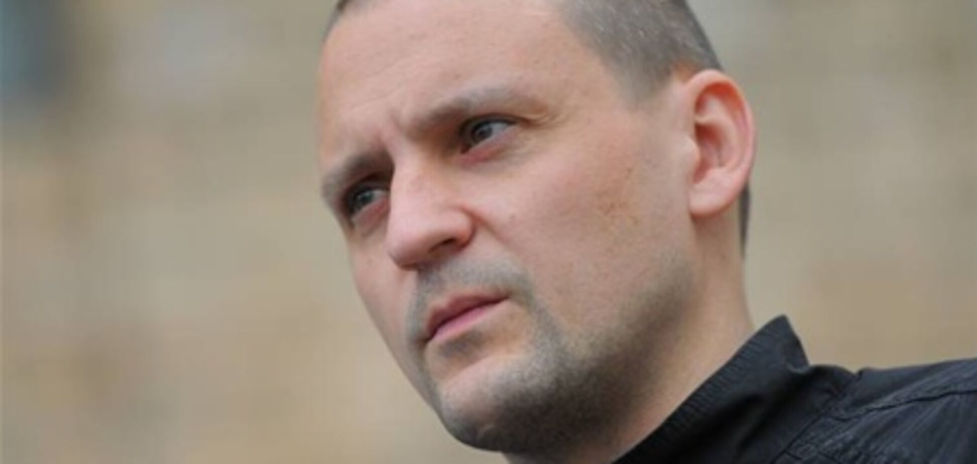 Полиция Москвы задержала желающих поздравить оппозиционера Удальцова