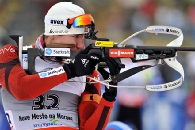 Украинцы провалили мужскую эстафету на ЧМ по биатлону