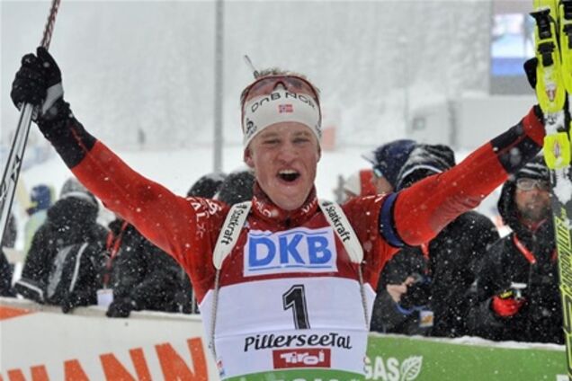 Биатлон. Бё выиграл мужской масс-старт. Дериземля двадцатый