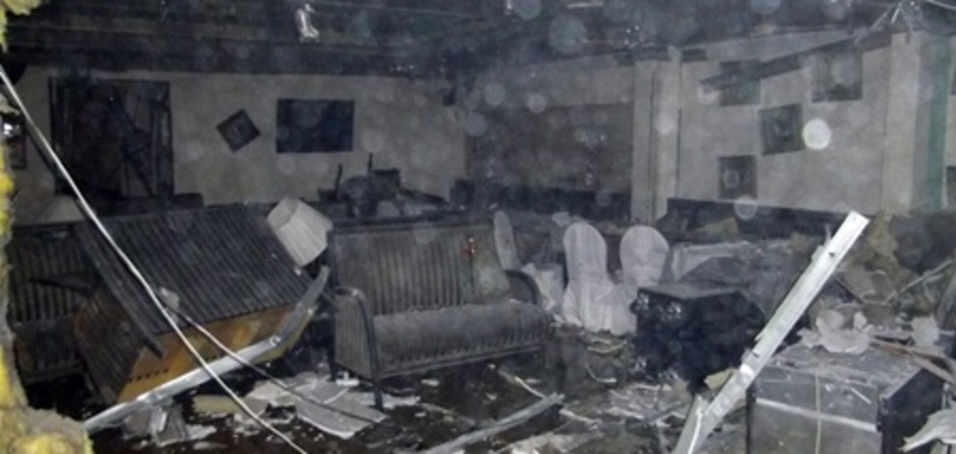 Ресторан 'Апрель' после взрыва: эксклюзивные фото